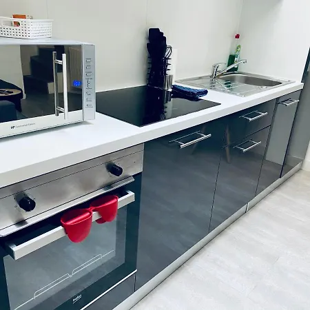 Escapade Romantique - Jacuzzi Et Parking Prive - 002 Appartement *