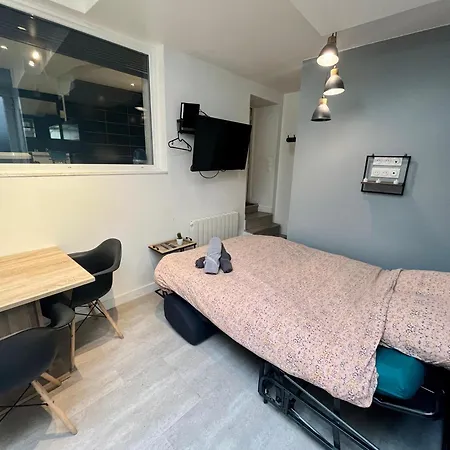 Escapade Romantique - Jacuzzi Et Parking Prive - 002 Appartement