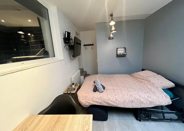 Escapade Romantique - Jacuzzi Et Parking Prive - 002 *